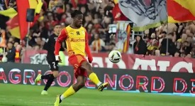 巴塞罗那逆转胜皇家社会，莱万神勇助球队登顶西甲榜首